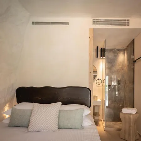 Manili Boutique & 5* Archanes