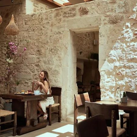 Apartahotel Manili Boutique &